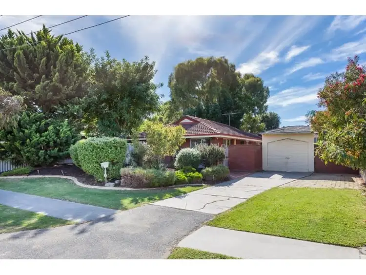 6 Currajong Crescent, Craigie WA 6025