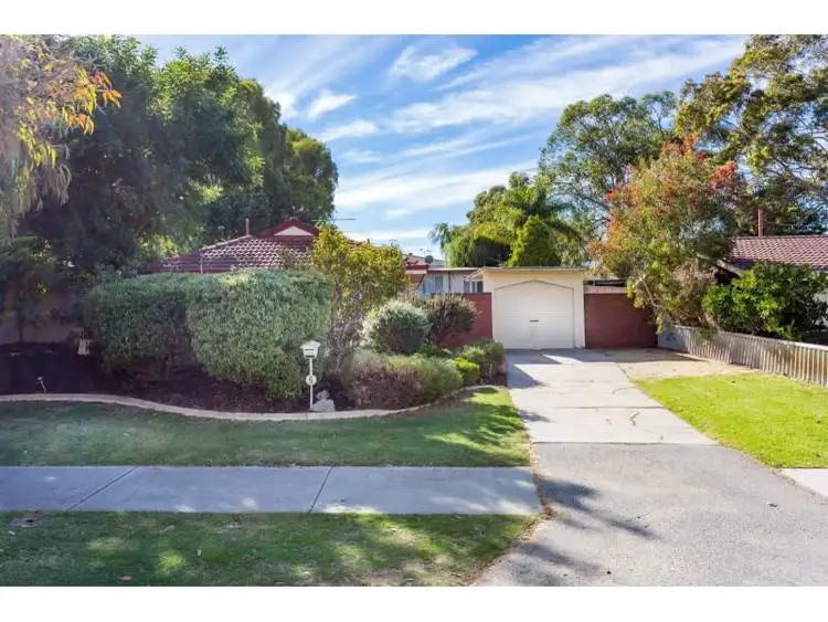 Second view of Homely house listing, 6 Currajong Crescent, Craigie WA 6025