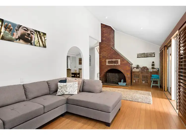 Fourth view of Homely house listing, 1 Macarthur Court, Mount Ommaney QLD 4074