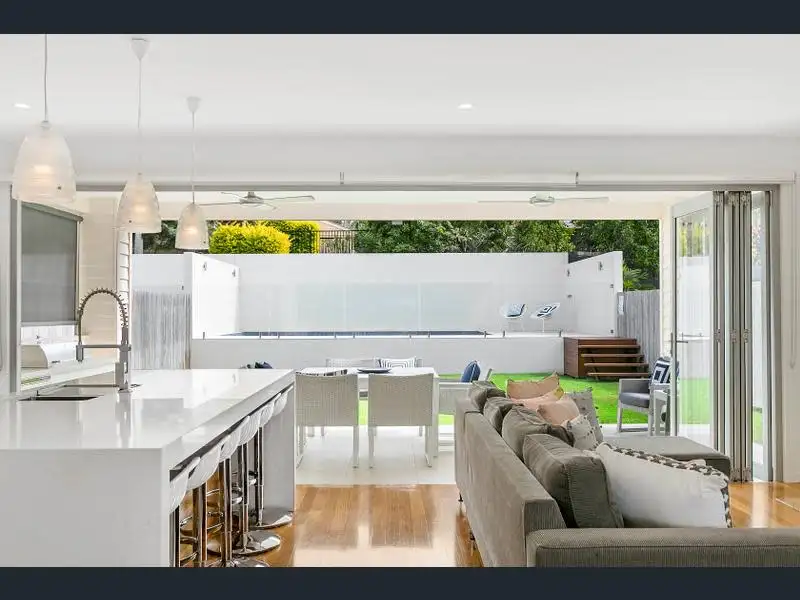 Main view of Homely house listing, 33 Raven Street, Camp Hill QLD 4152