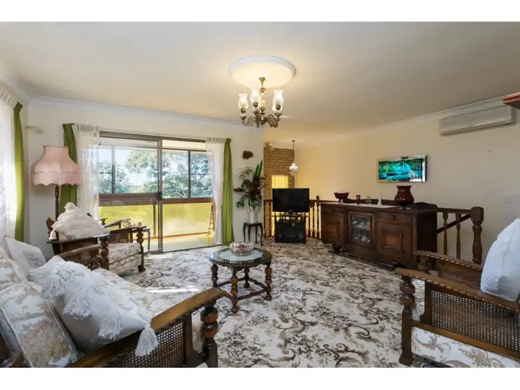 Second view of Homely house listing, 7 Werong Cresent, Cleveland QLD 4163