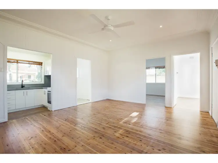 Fifth view of Homely house listing, 8 Lakeview Street, Toukley NSW 2263