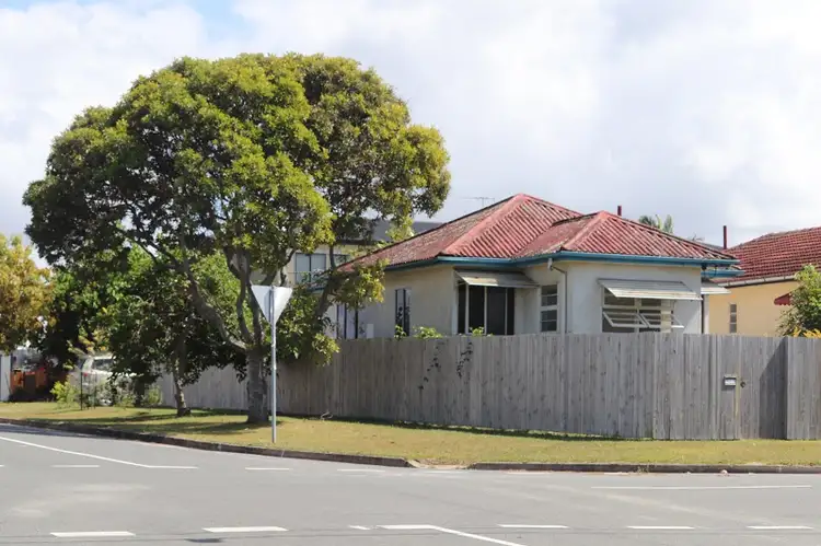 39 Dover Road, Margate QLD 4019