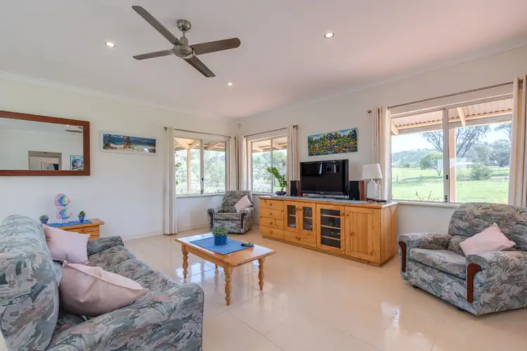 36 Prunster Road, York WA 6302