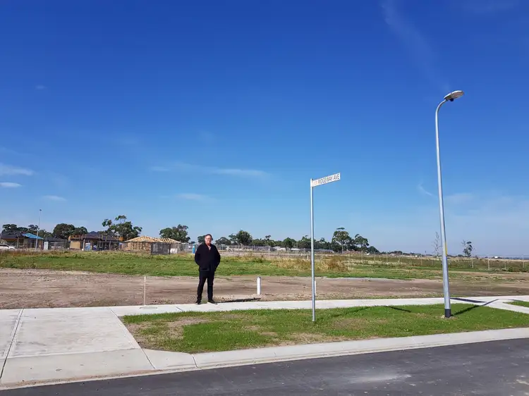 19 Maurice Super Avenue, Lang Lang VIC 3984