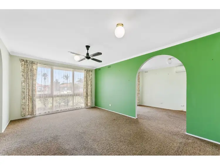 Second view of Homely house listing, 5 Wycombe Rise, Hampton Park VIC 3976