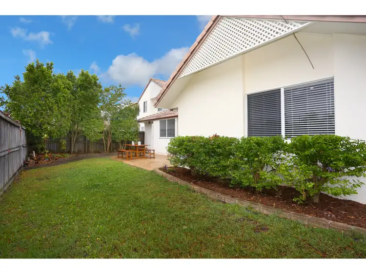 Surfers Pal/2 St Kevins Avenue, Benowa QLD 4217