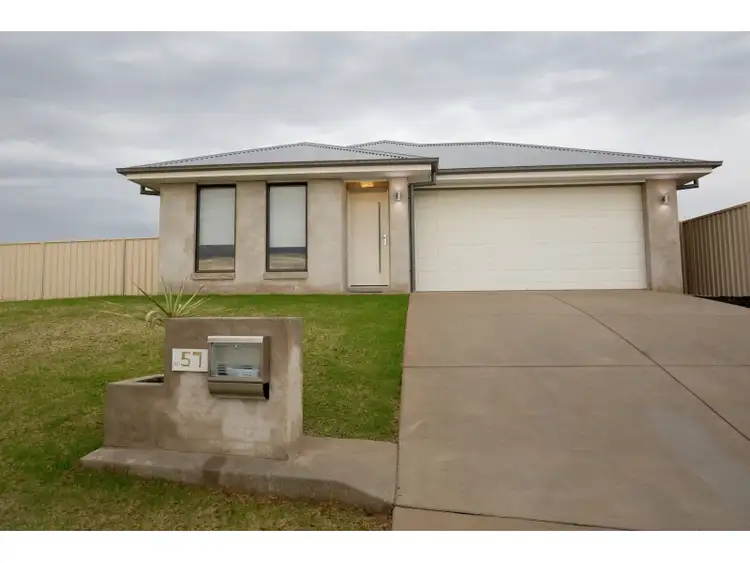 57 Barmedman Avenue, Gobbagombalin NSW 2650