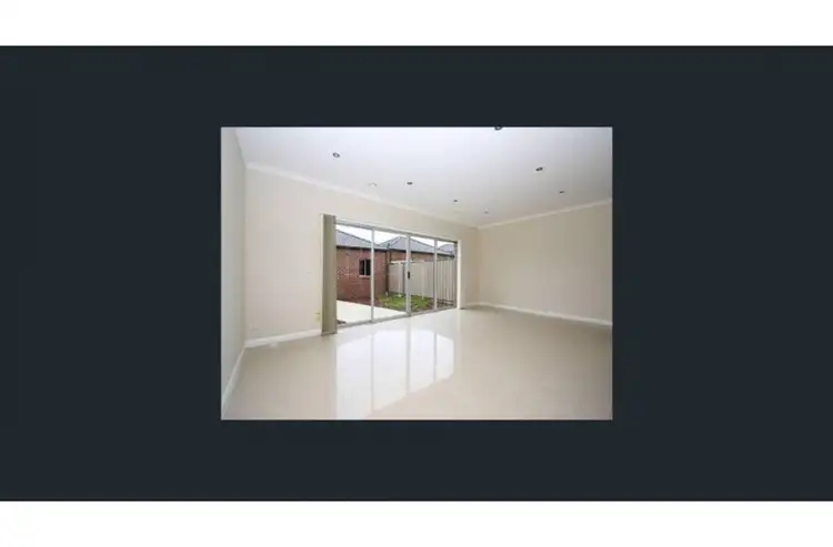 Fourth view of Homely townhouse listing, 7 Pipers Walk, Cairnlea VIC 3023