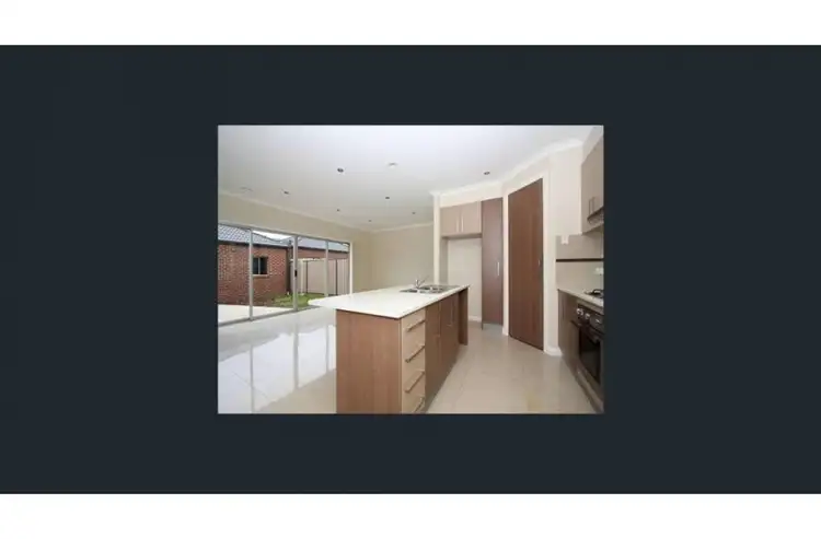 Sixth view of Homely townhouse listing, 7 Pipers Walk, Cairnlea VIC 3023