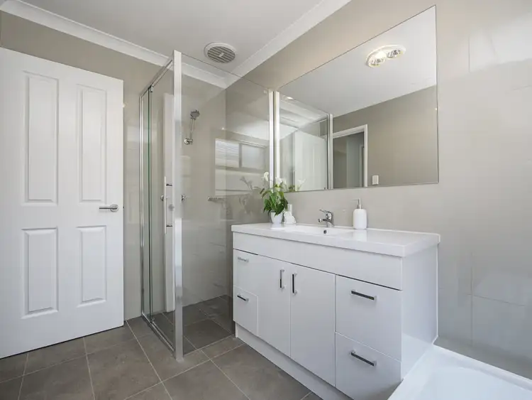 Fourth view of Homely house listing, 33 Parkland Trail, Canning Vale WA 6155