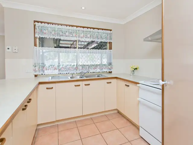 Fifth view of Homely house listing, 15 Cresta Court, Morayfield QLD 4506