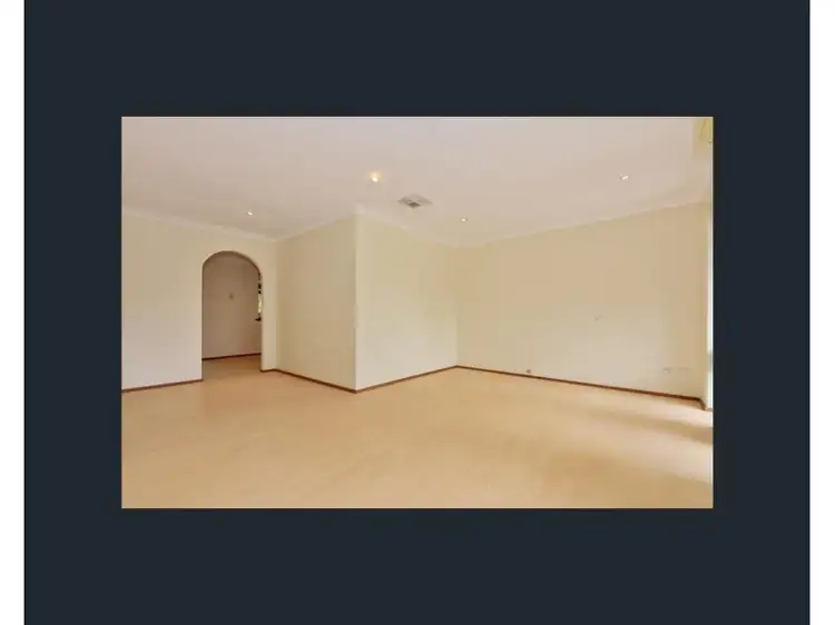 Fifth view of Homely house listing, 4 WOODBRIDGE CLOSE, Swan View WA 6056