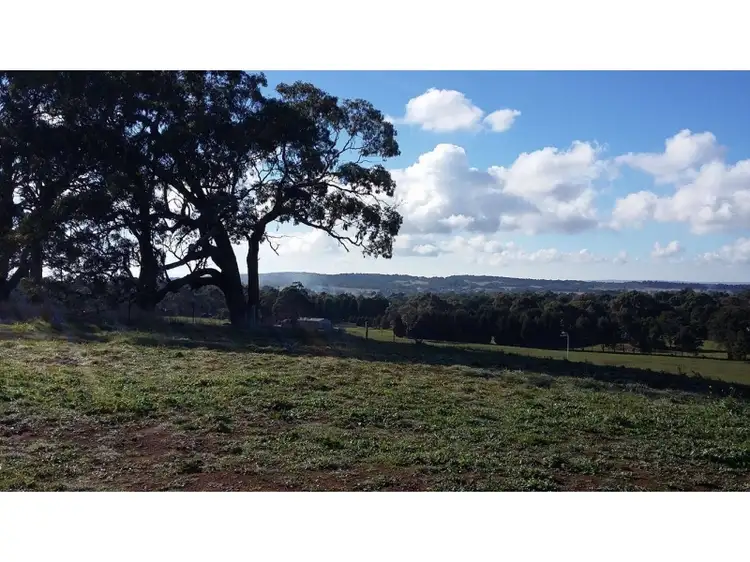 11 Highfield Way, Kilmore VIC 3764