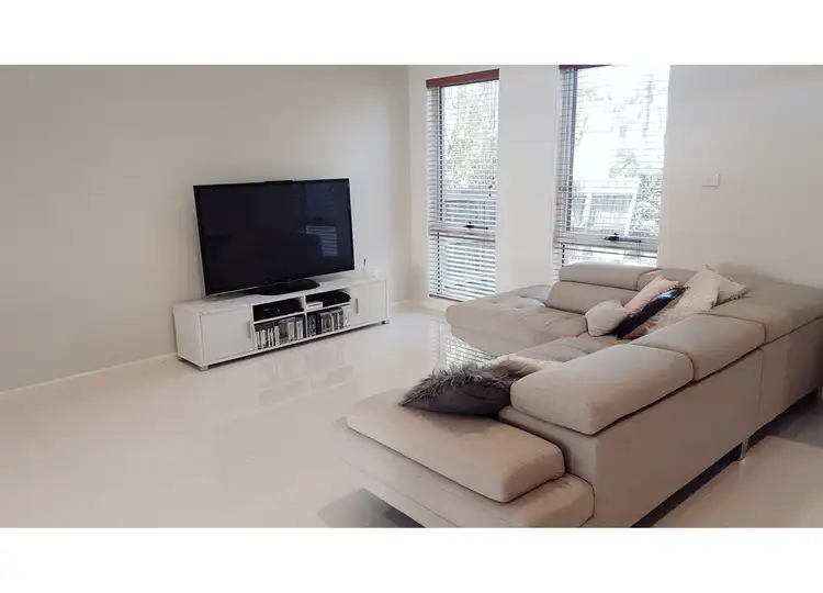 Second view of Homely house listing, 4 Cayley Place, Horningsea Park NSW 2171
