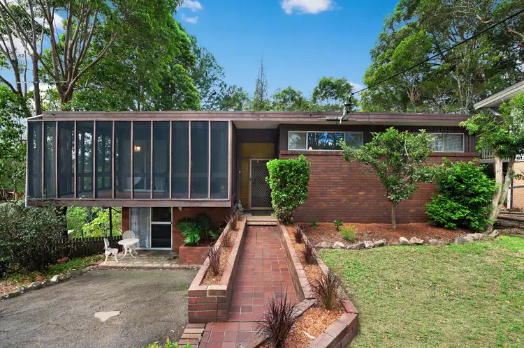 9 Taylor Crescent, Warners Bay NSW 2282