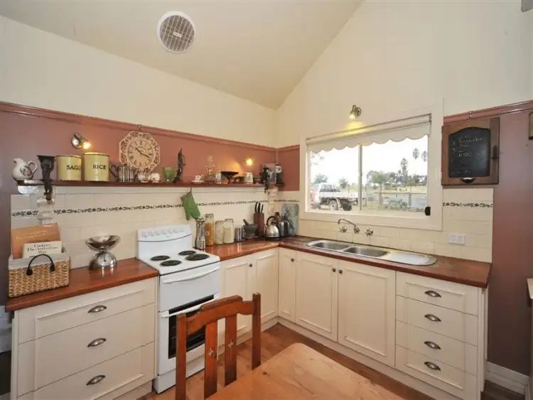 Second view of Homely house listing, 7 Raglan Place East, Axedale VIC 3551