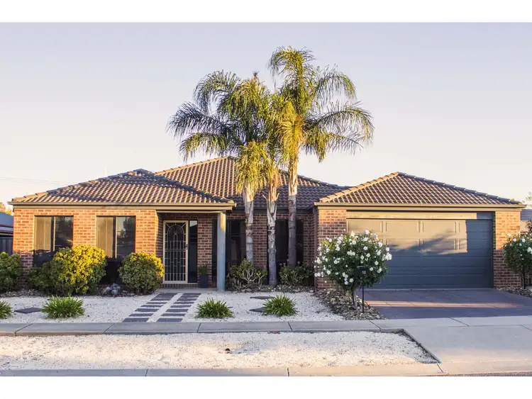 15 Dowker Street, Epsom VIC 3551