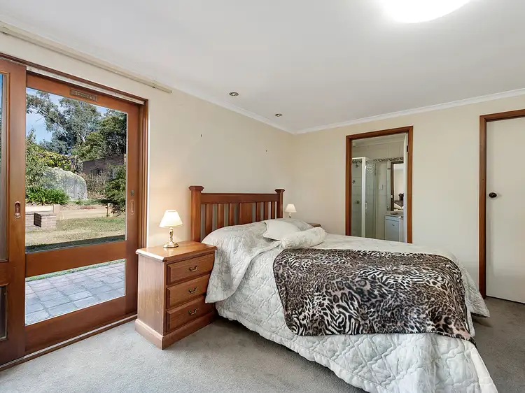 Fifth view of Homely house listing, 2 Amor Drive, Mansfield VIC 3722