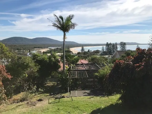 14 Stewart Street, Crescent Head NSW 2440