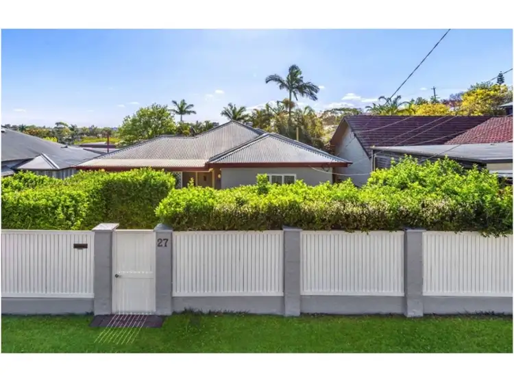 27 Ernest Street, Camp Hill QLD 4152
