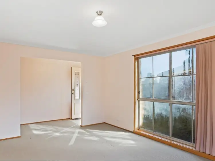 Fifth view of Homely unit listing, 2/53 Dundee Way, Sydenham VIC 3037