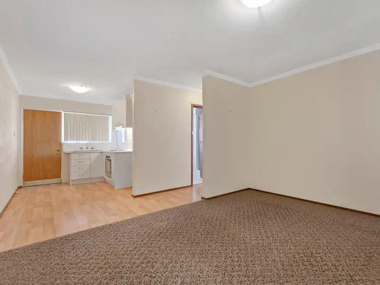 Fifth view of Homely unit listing, 2/35 Seaforth Road, Safety Bay WA 6169