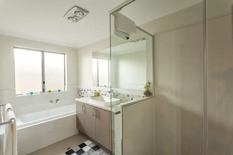 Sixth view of Homely house listing, 1 Wagtail Way, Collie WA 6225