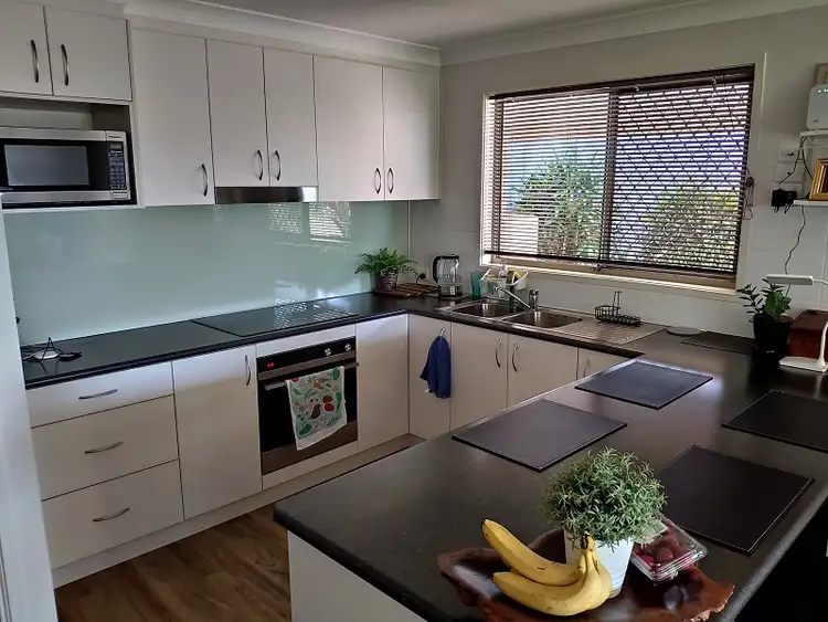 82 Mt Warren Boulevard, Mount Warren Park QLD 4207