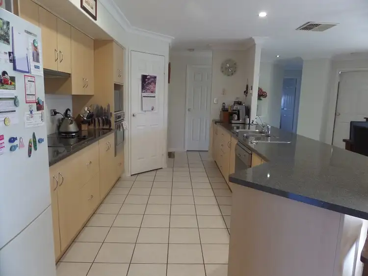 Sixth view of Homely house listing, 10 Haswell Street, Emerald QLD 4720