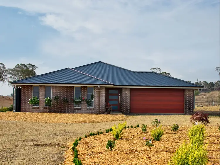 9 Lilley Lane, Armidale NSW 2350
