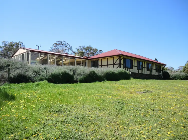 15 Harrogate Road, Dawesley SA 5252