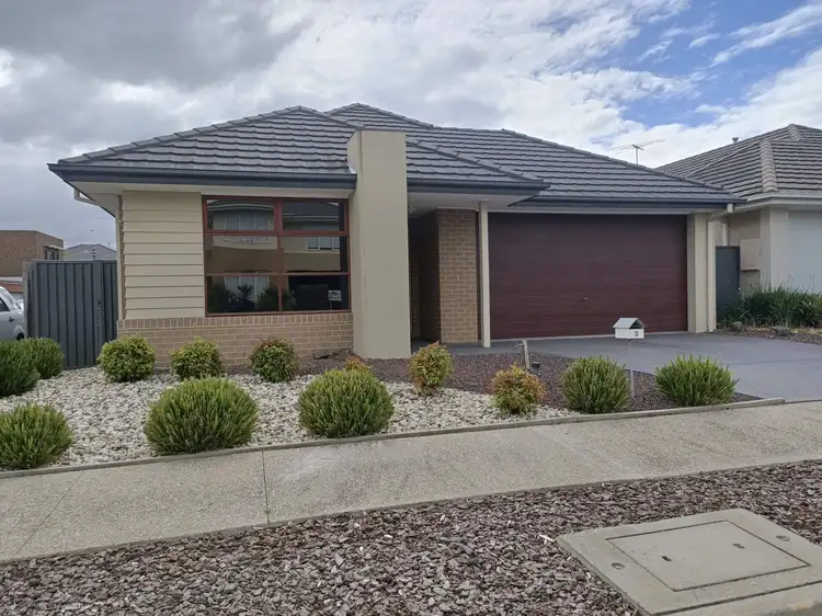 Main view of Homely house listing, 3 Edgeware Close, Pakenham VIC 3810