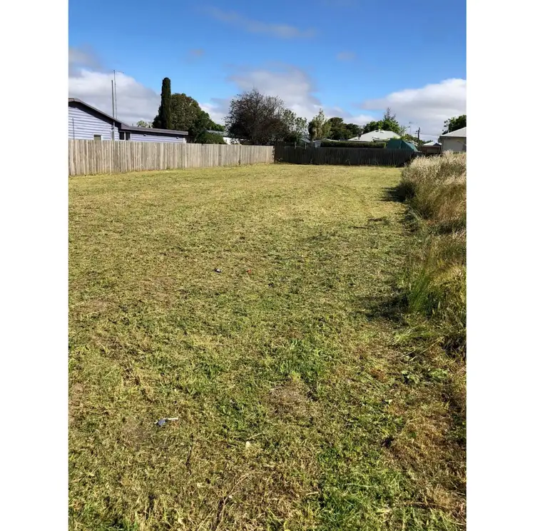23 Weeroona Avenue, Hamlyn Heights VIC 3215