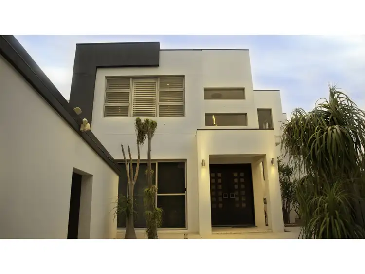 10 Halse Place, Karrinyup WA 6018
