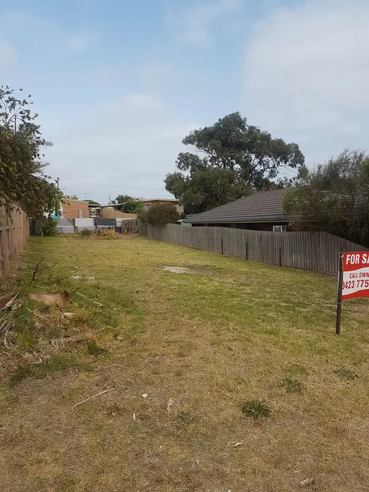 120 Sixth Ave, Rosebud VIC 3939
