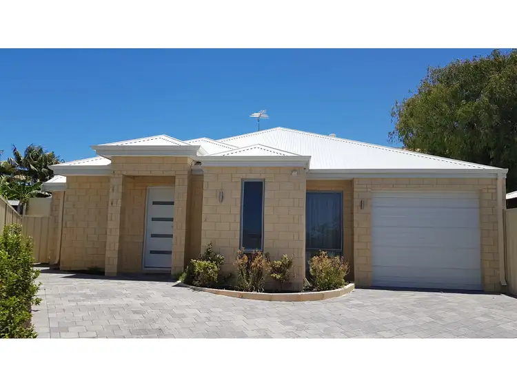A/5 Hyacinth Close, Heathridge WA 6027