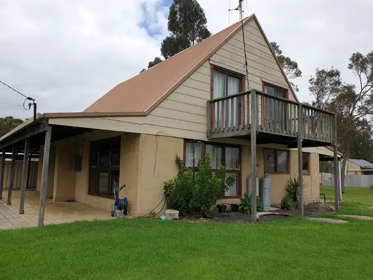 Second view of Homely house listing, 6 Green Street, Manypeaks WA 6328