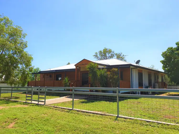 23a Crendon Street, Emerald QLD 4720