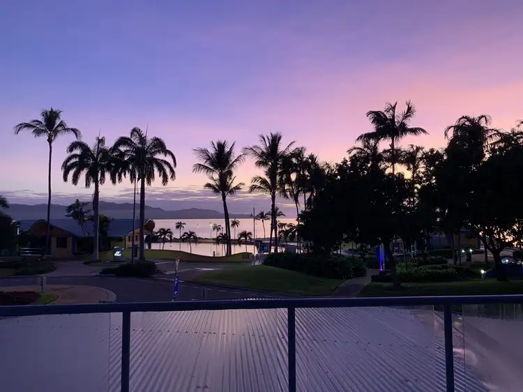 1/120 The Strand, North Ward QLD 4810
