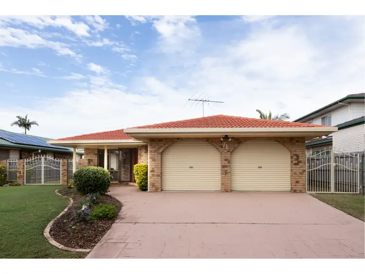 71 Cadogan Street, Carindale QLD 4152