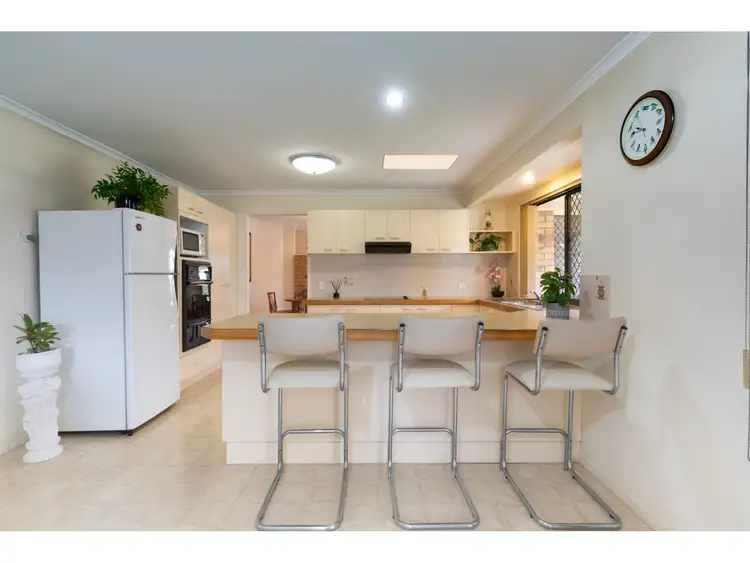 Second view of Homely house listing, 71 Cadogan Street, Carindale QLD 4152