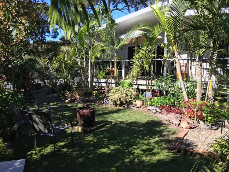 2 Dalpura Street, Macleay Island QLD 4184