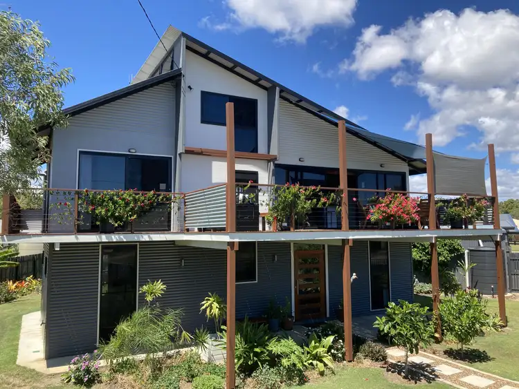 27 Mackerel Street, Woodgate QLD 4660