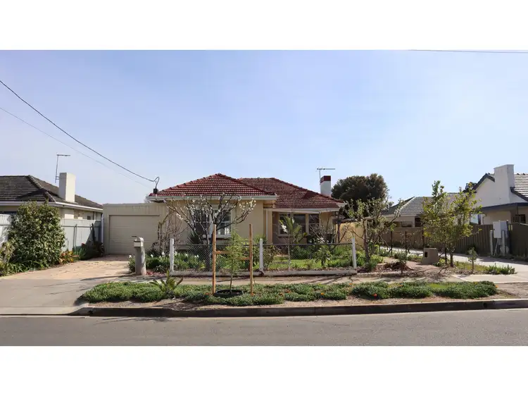 30 Cungena Avenue, Park Holme SA 5043