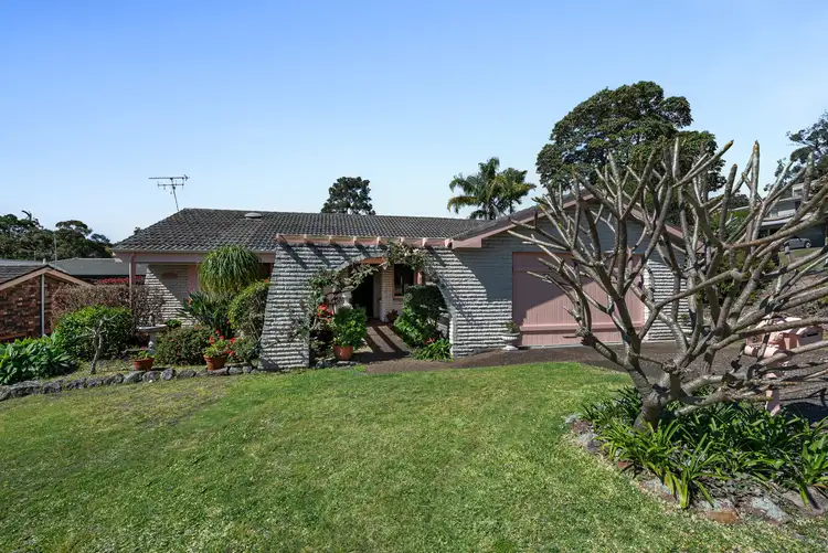 55 Ian Street, Eleebana NSW 2282