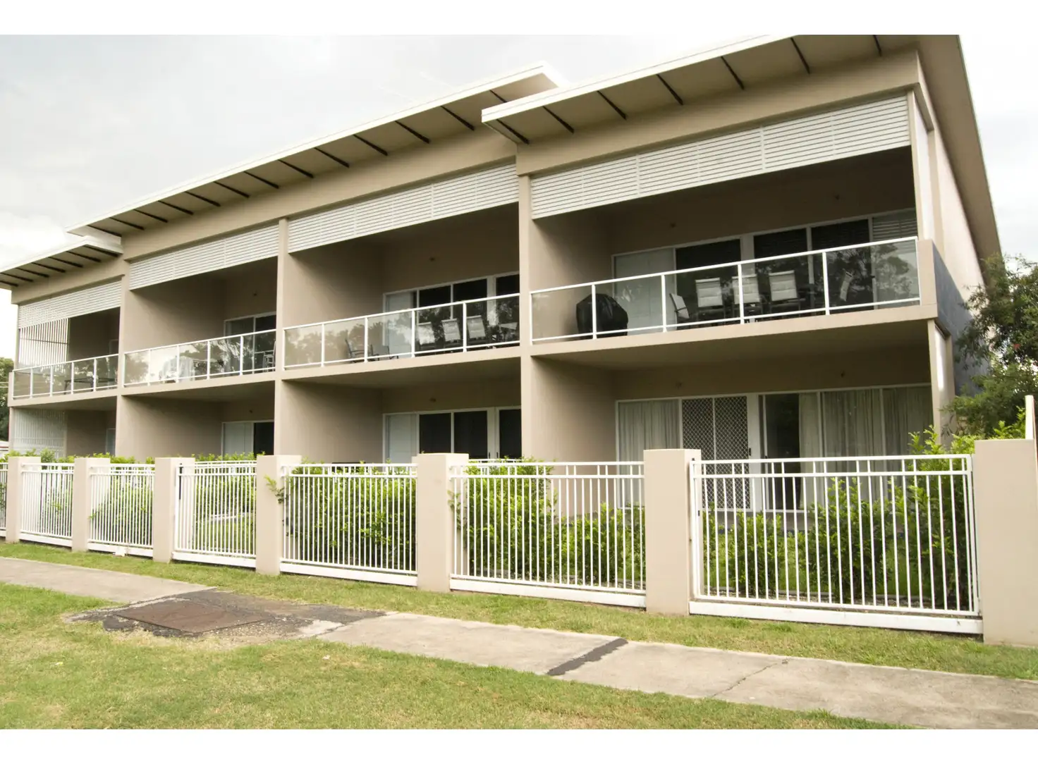 Main view of Homely unit listing, 4/76 Pratten Street, Dalby QLD 4405
