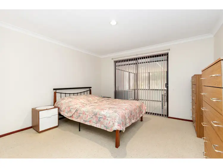 Fourth view of Homely house listing, 7 Hibbertia Crescent, Riverton WA 6148