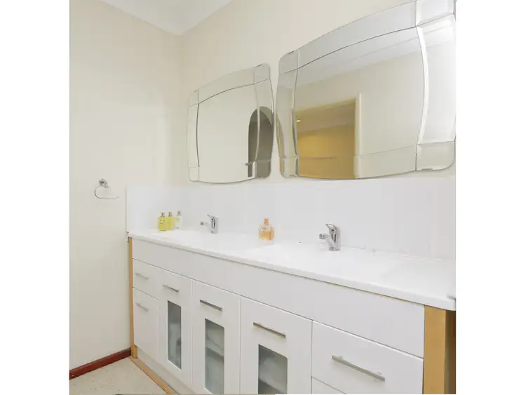 Fifth view of Homely house listing, 7 Hibbertia Crescent, Riverton WA 6148