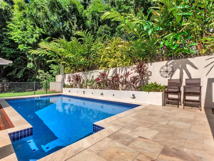 10-12 Cascades Drive, Redlynch QLD 4870